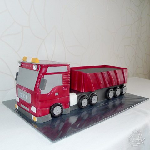 Nákladní auto